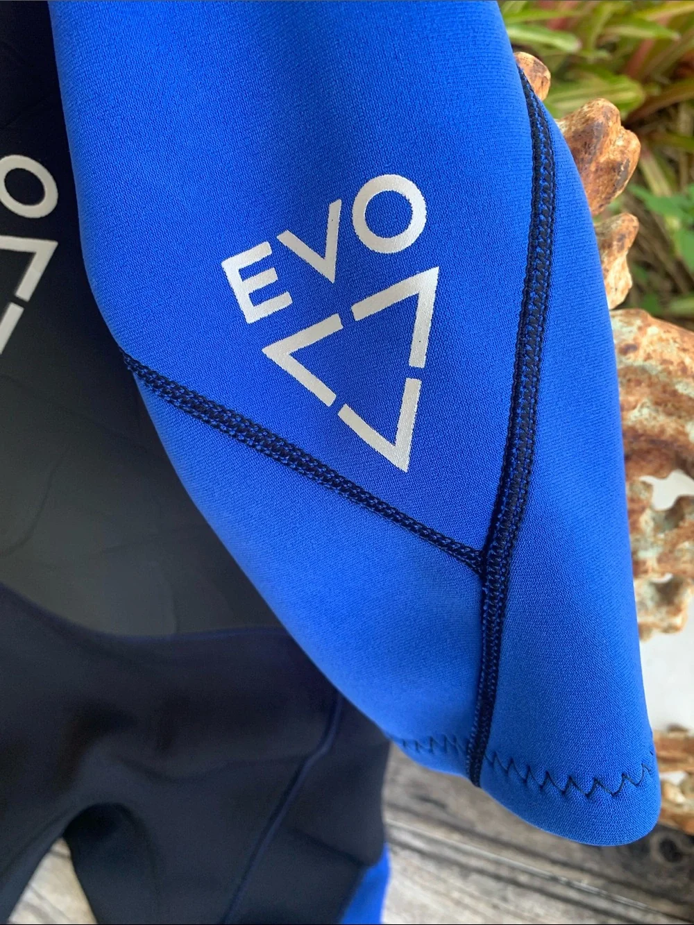EVO Kids Short Sleeve Swim Wetsuit and Rashguard - Black and Blue